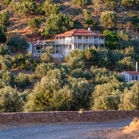 Lakka Tatil Evi *